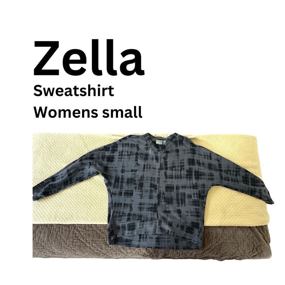 Zella Crop Sweatshirt Like New, Lightweight, Tone on Tone Gray Plaid